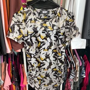 DKNY Women's Short Sleeve Top - Black, White, Yellow